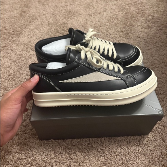Stylish Black and Cream Men's Sneakers